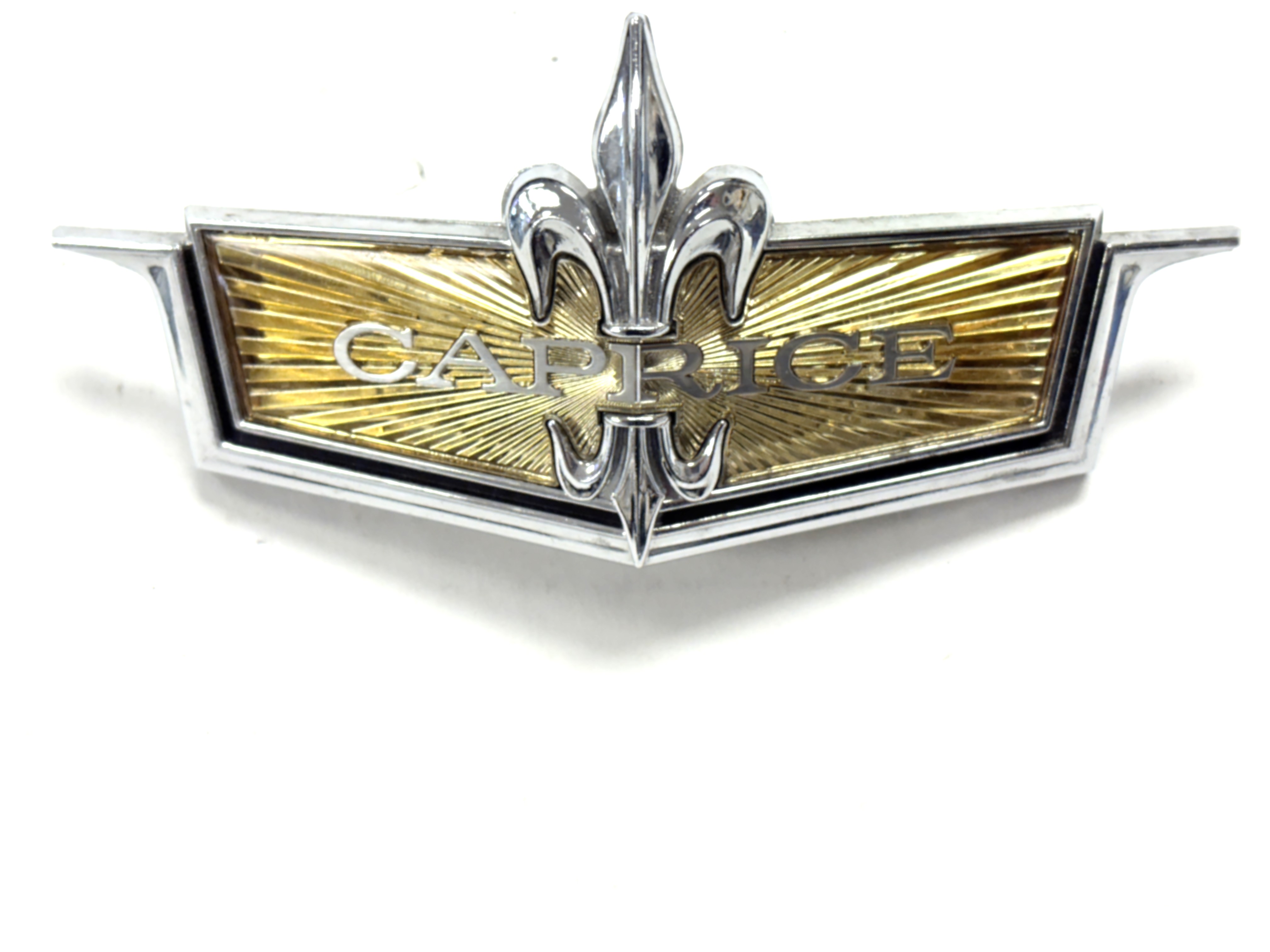 1971-72 Caprice NOS GM Front Emblem
